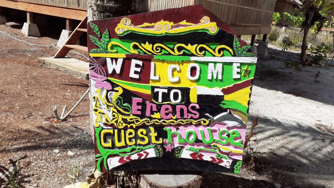 Erens Guest House Waisai 外观 照片