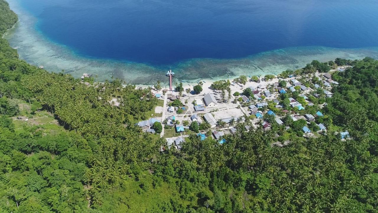 Erens Guest House Waisai 外观 照片