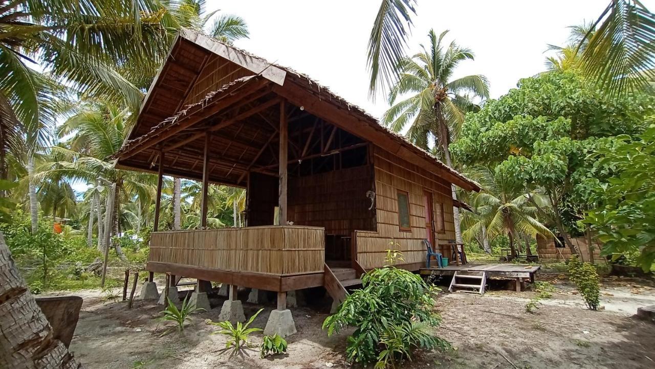 Erens Guest House Waisai 外观 照片