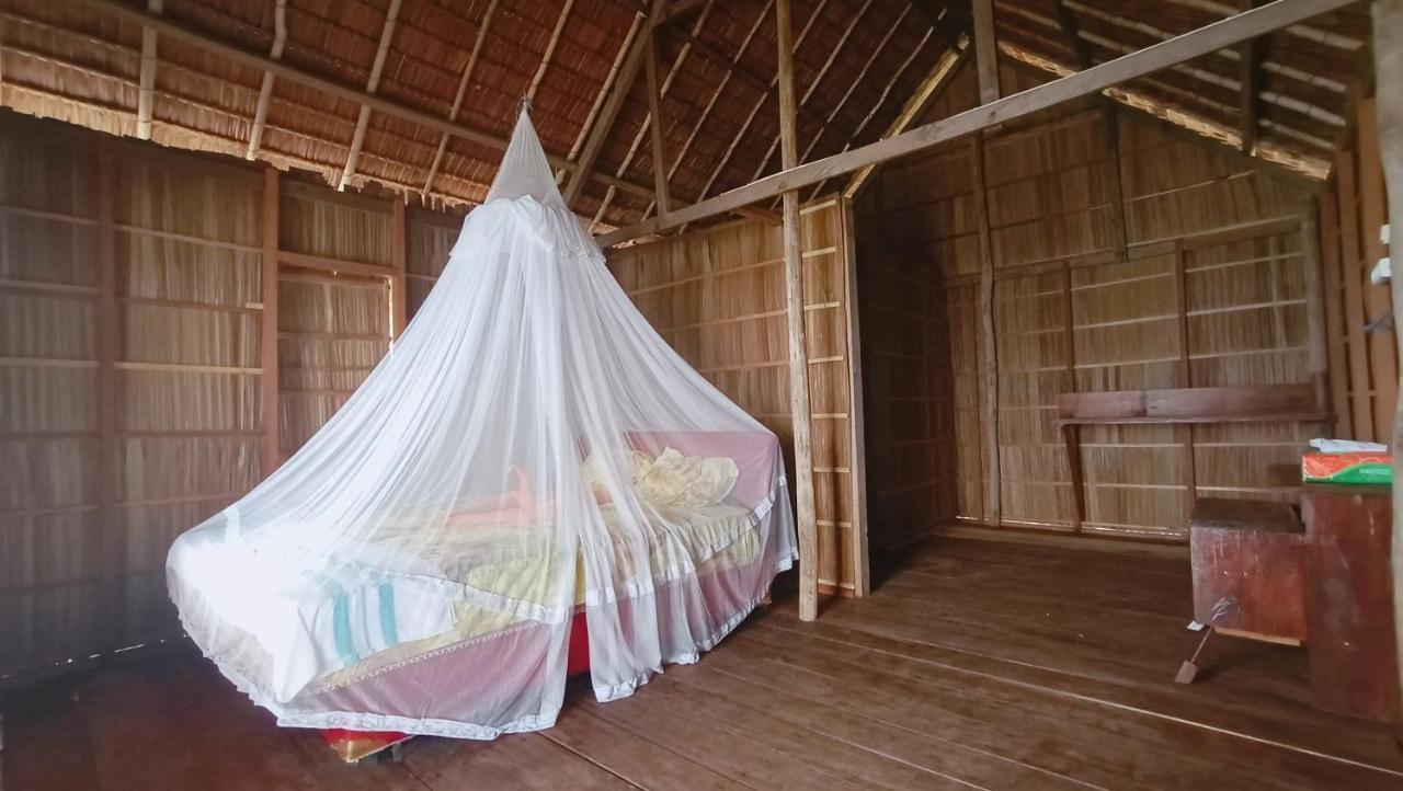 Erens Guest House Waisai 外观 照片